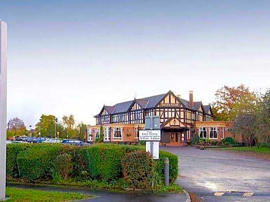 Premier Inn Manchester Airport Heald Green