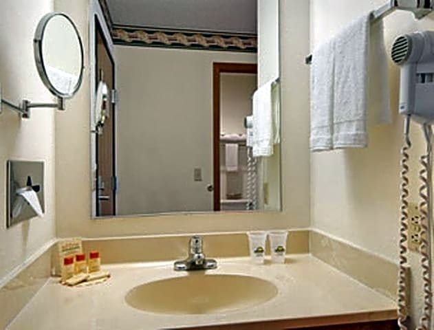 Days Inn by Wyndham Mexico
