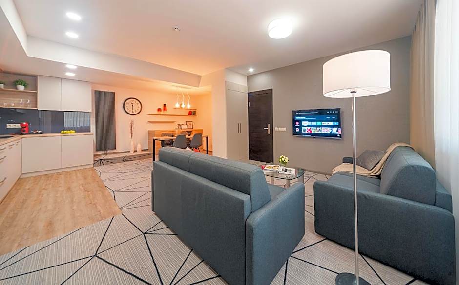 City Park Apart Hotel by CHM