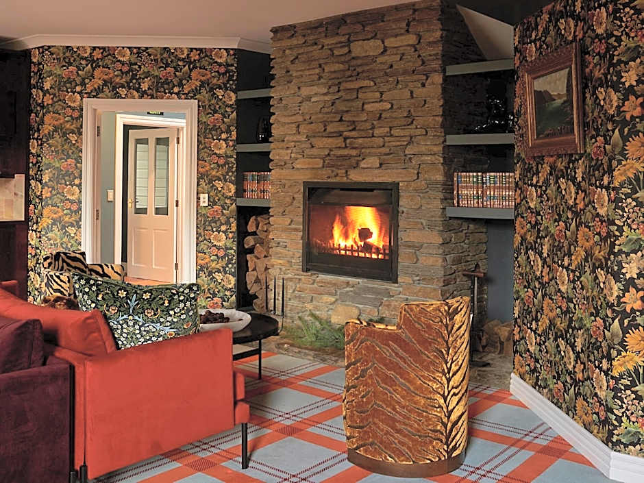 The Dairy Hotel Queenstown, A Naumi Chapter