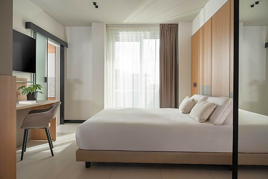 Aqua Hotel