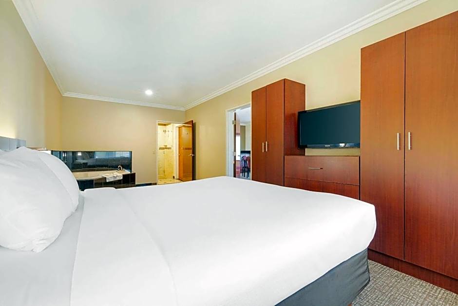 Comfort Suites Oceanside Camp Pendleton Area