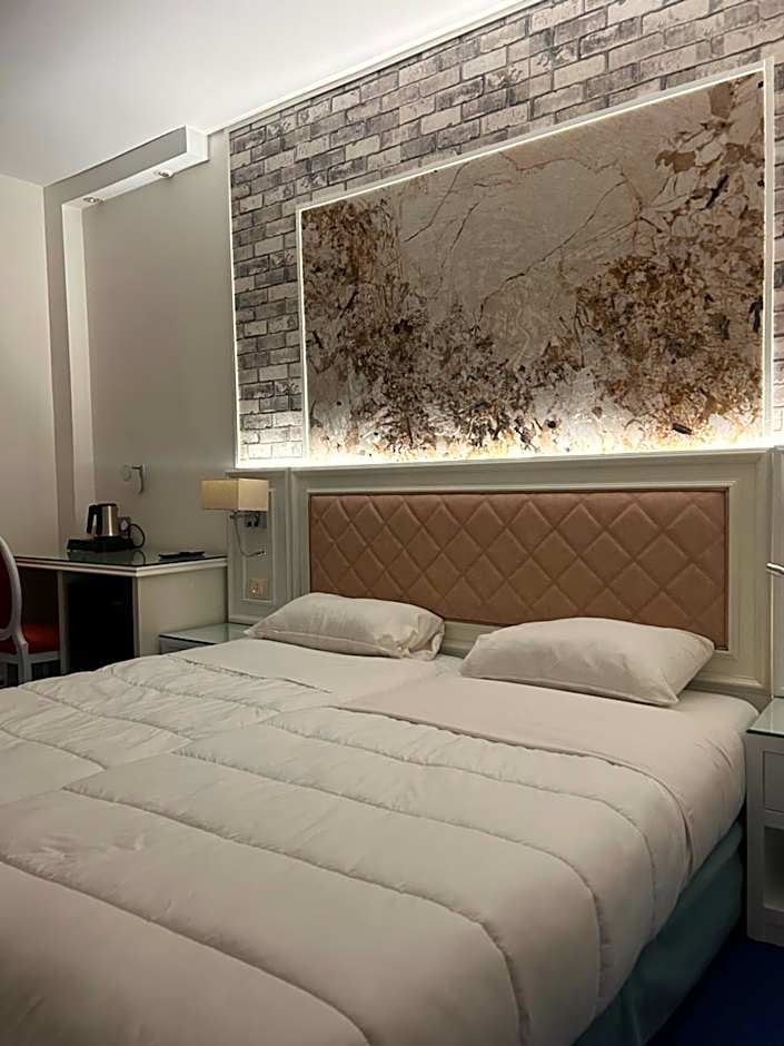 Hotel Grand Paris