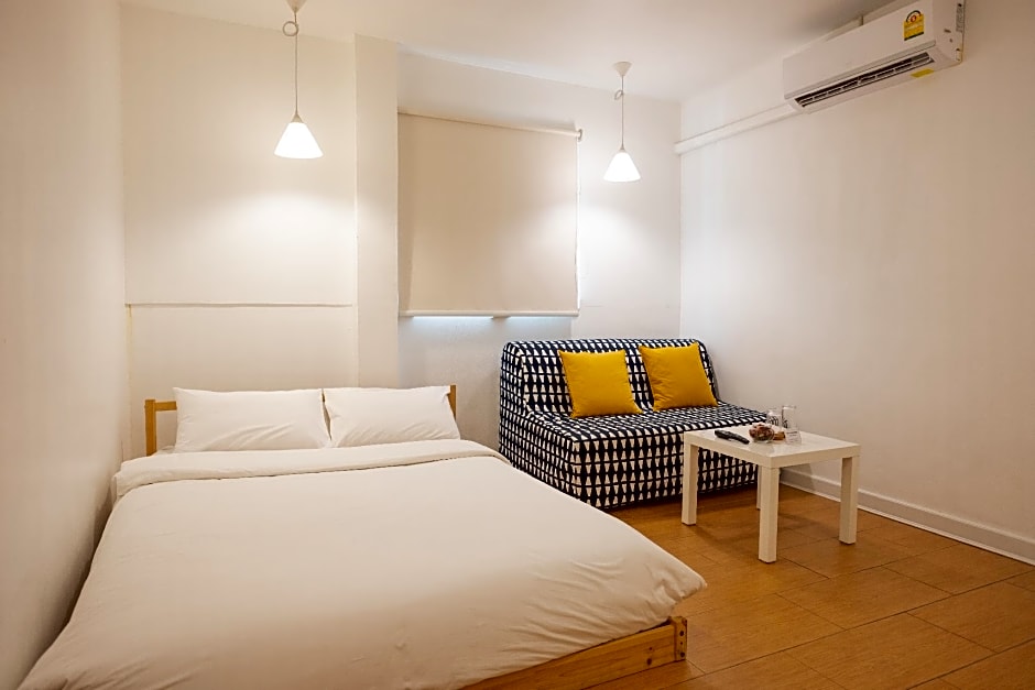 Petra Poshtel Donmuang