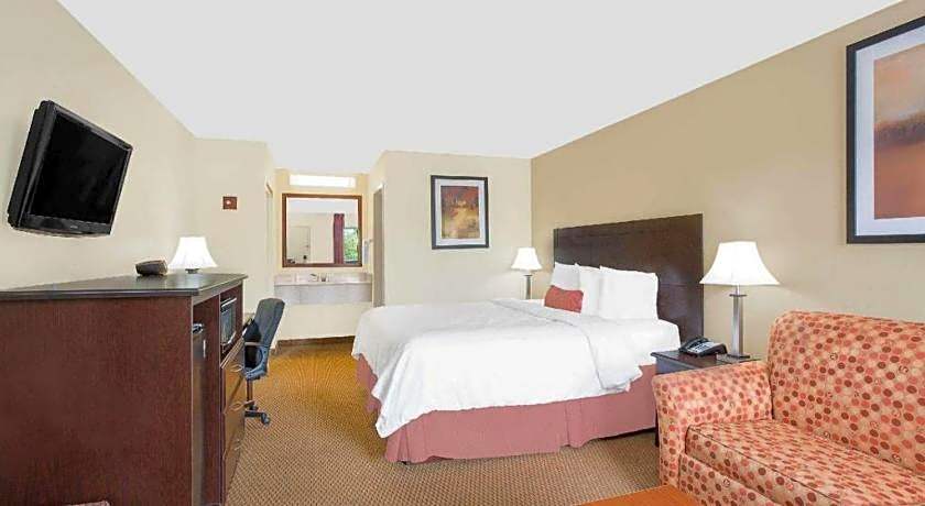 Baymont by Wyndham Greenville