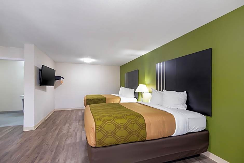 Super 8 by Wyndham Palestine TX