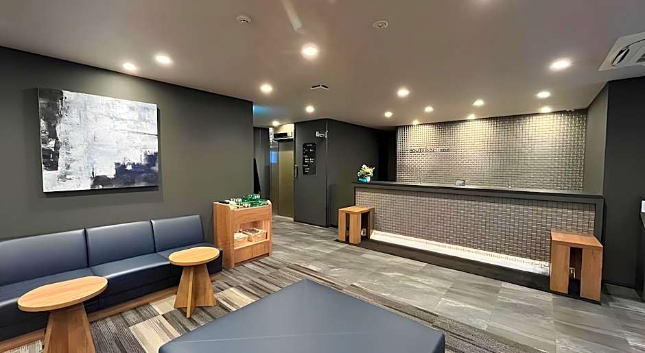 Hotel Route-Inn Toyama Ekimae