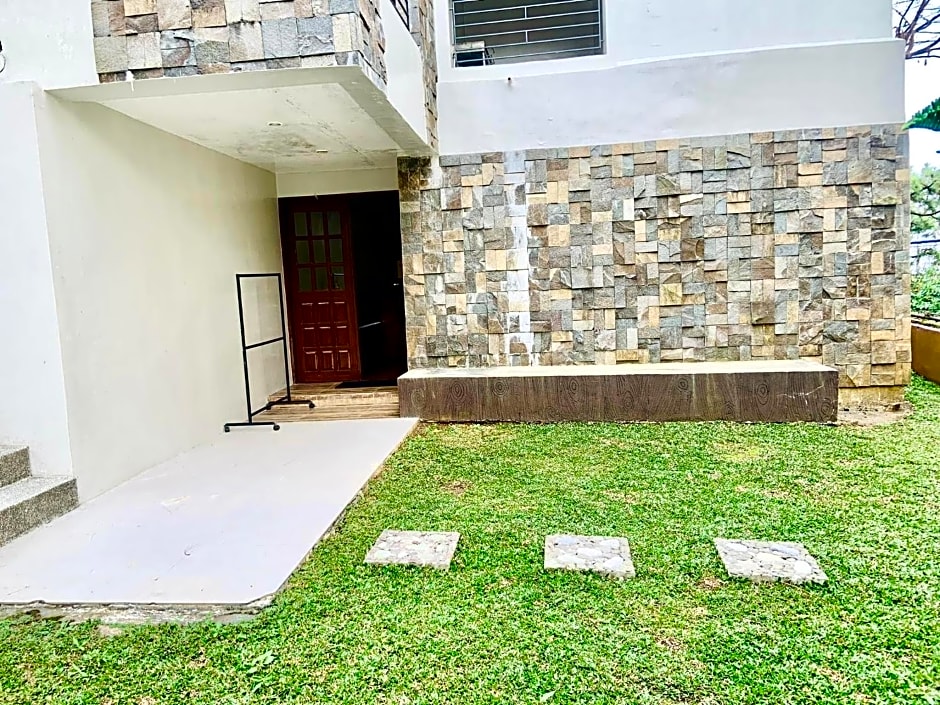 Elliannah Pines Hotel