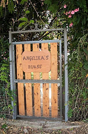 angelikashouse,big house