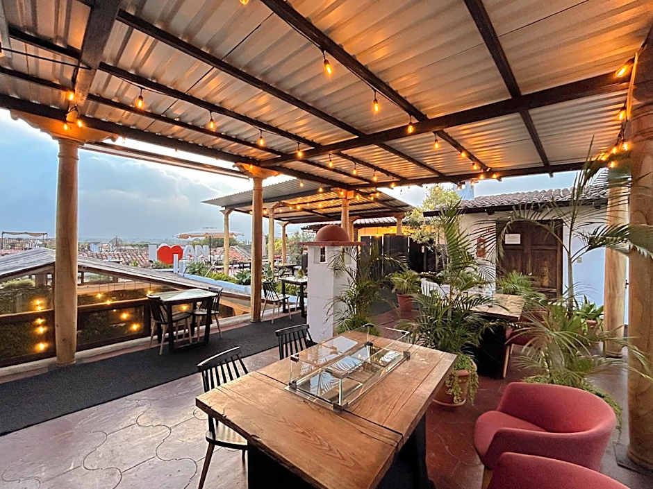 El Carmen Hotel