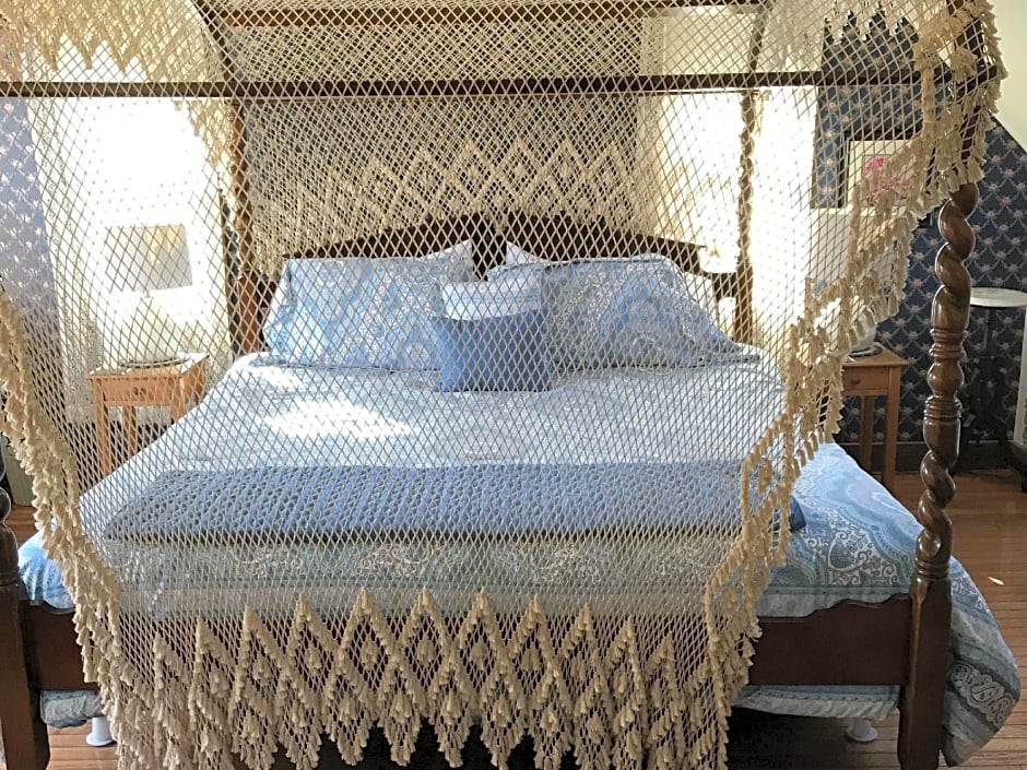 Gardenview Bed and Breakfast 