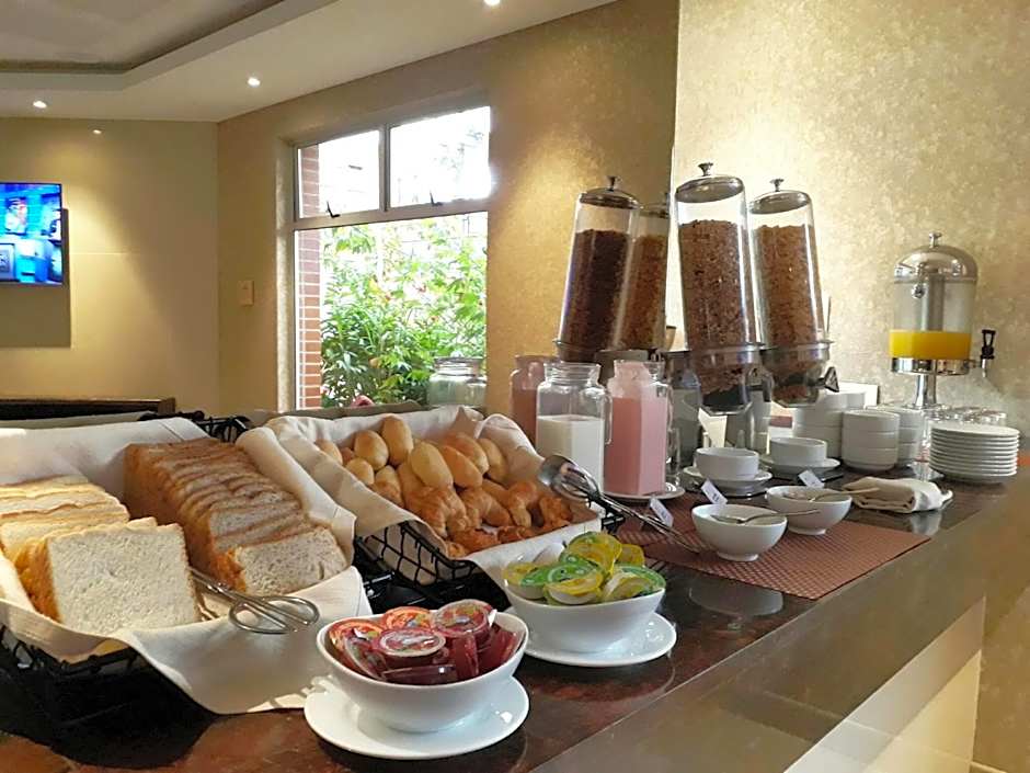 Apartamentos Plaza Suites