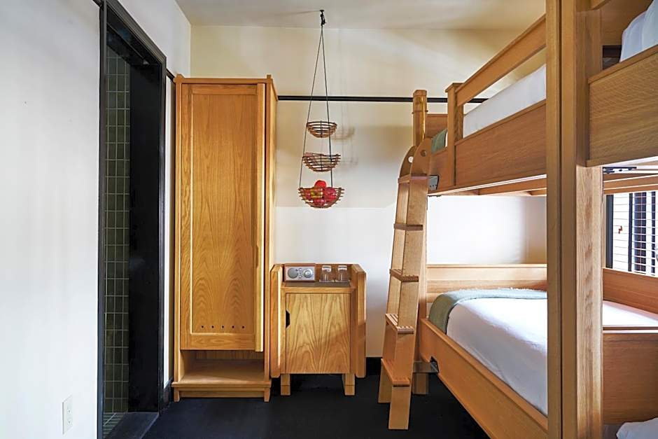 Photo 1 of 3 of Triple Room