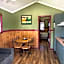 Aussie Outback Oasis Holiday Park