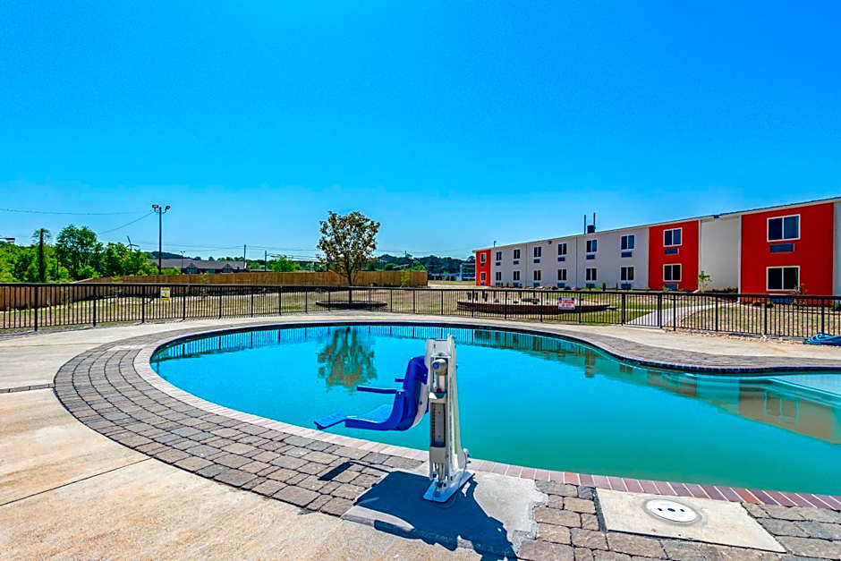 Motel 6-White, GA - Cartersville