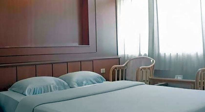 Ubon Hotel