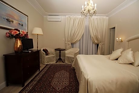 Classic Double Room with Balcony