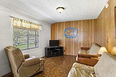 Thunderbird Resort & Event Center
