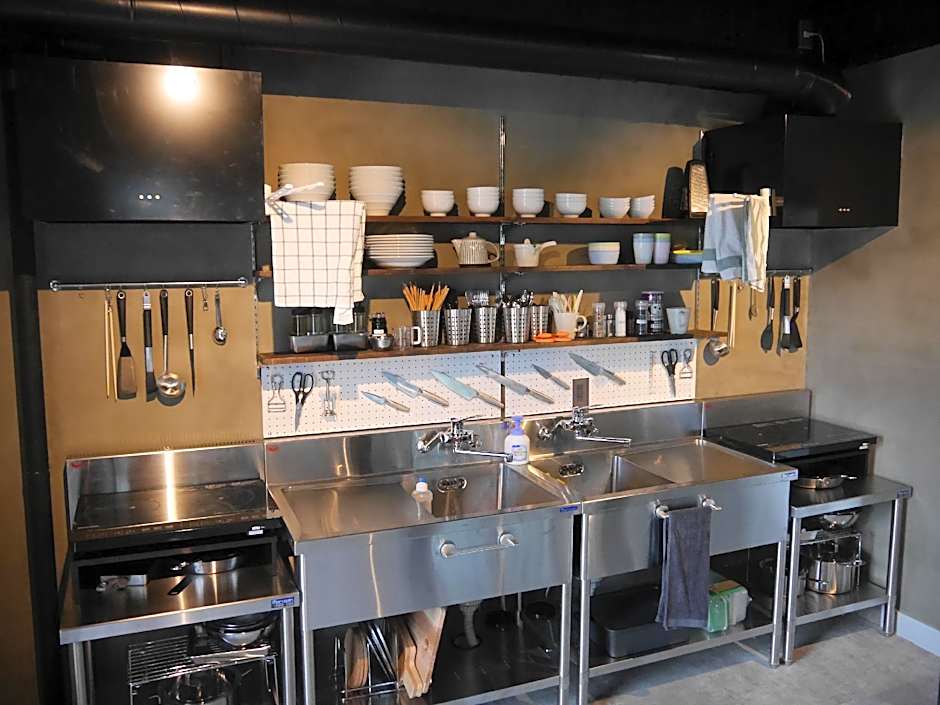 J-Hoppers Lake Biwa Guesthouse