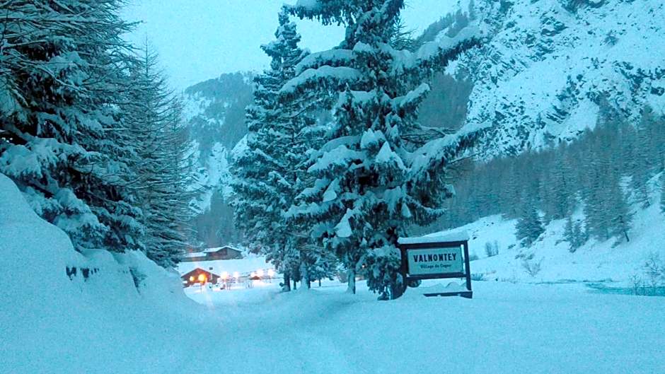 Hotel Petit Dahu - Chambres et Restaurant