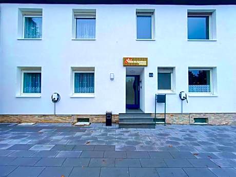 Home Inn Hotel