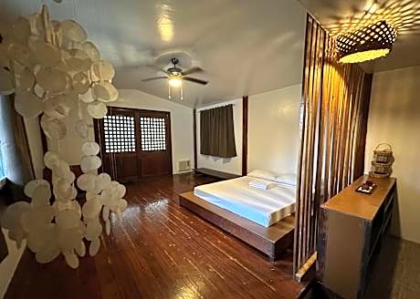 One-Bedroom Bungalow