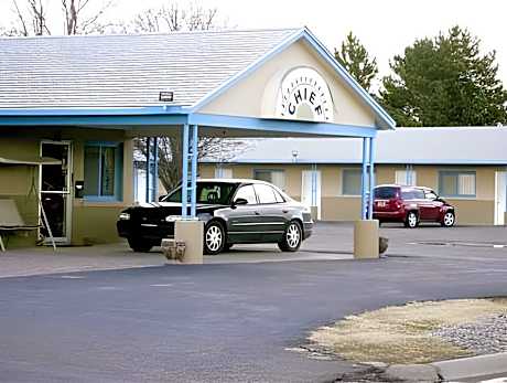 Budget Inn & Suites Colby