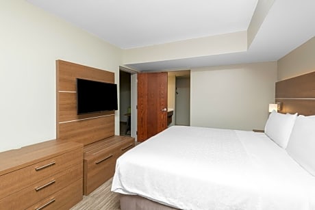 SUITE TWO BEDROOMS