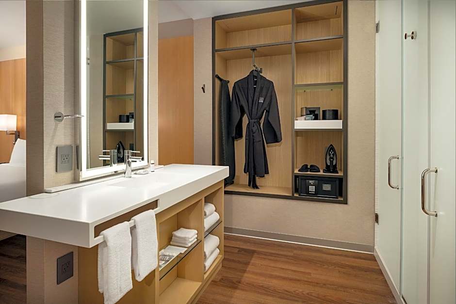 AC Hotel San Rafael Downtown