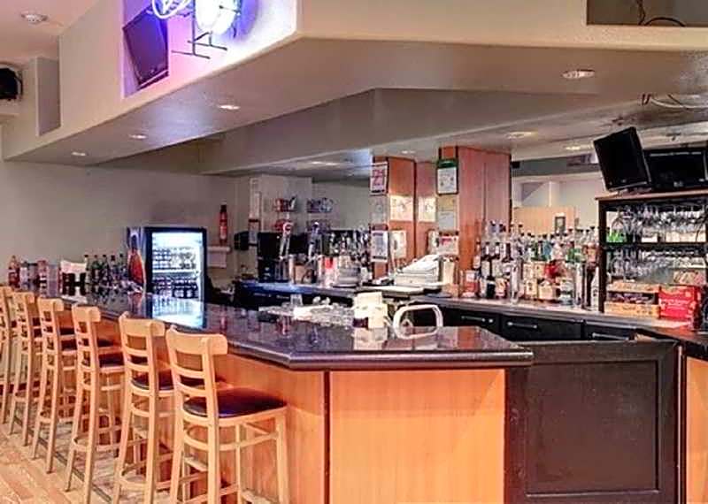 Comfort Inn & Suites Oakland