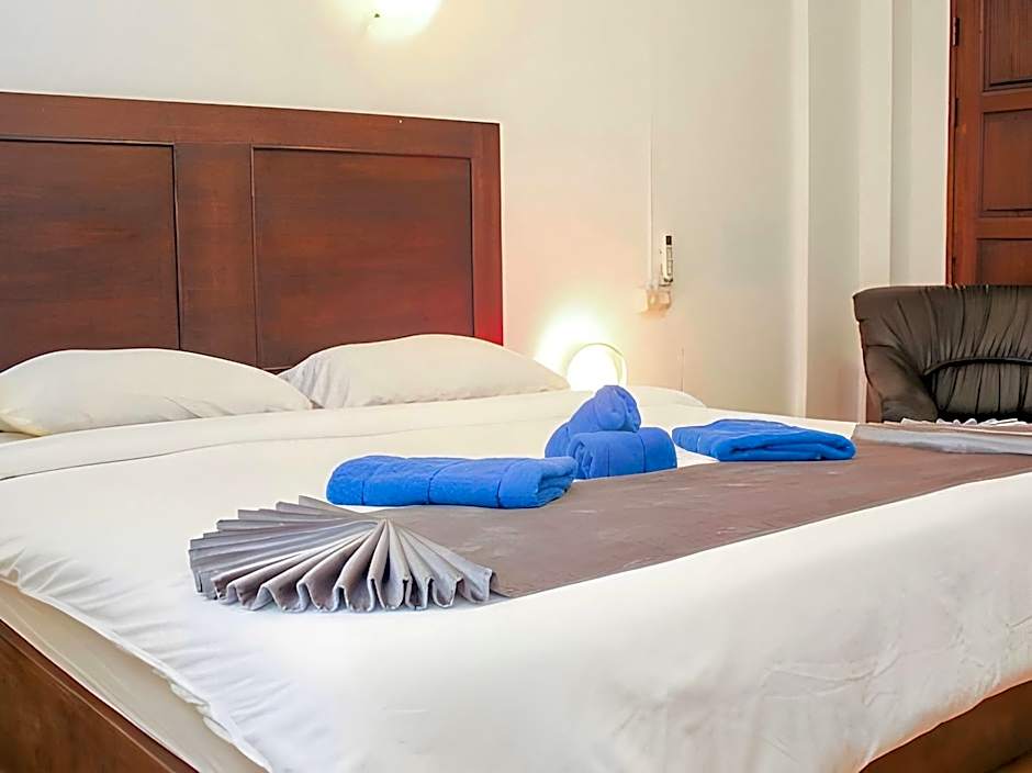 Aquarius Gay Guesthouse and Sauna