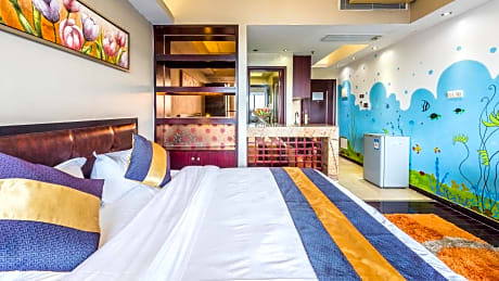 Deluxe King Room with River View