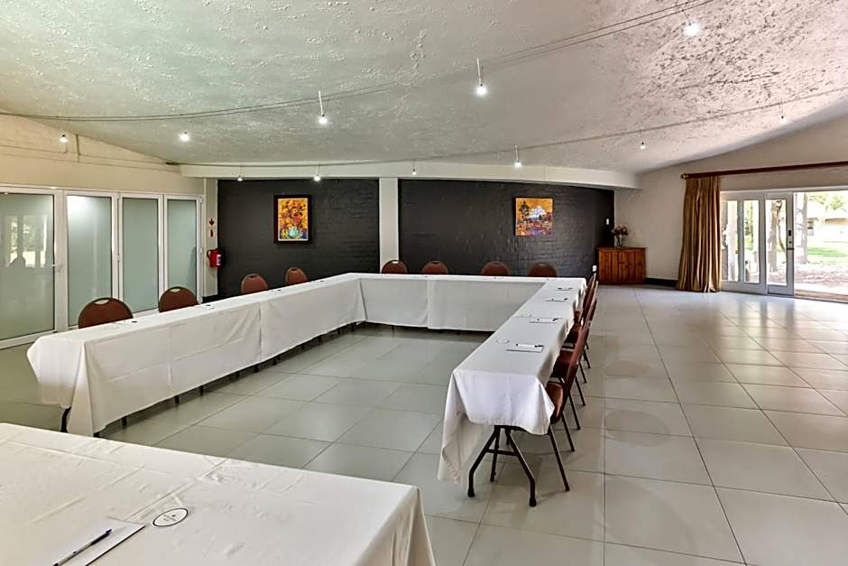 Protea Hotel Oudtshoorn Riempie Estate