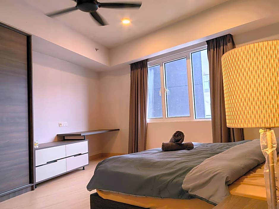 Windmill Upon Hills, Genting Highlands by Rverse Suite