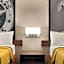 Super 8 by Wyndham Universal City