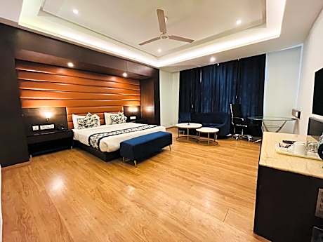 Hotel Myriad Lucknow