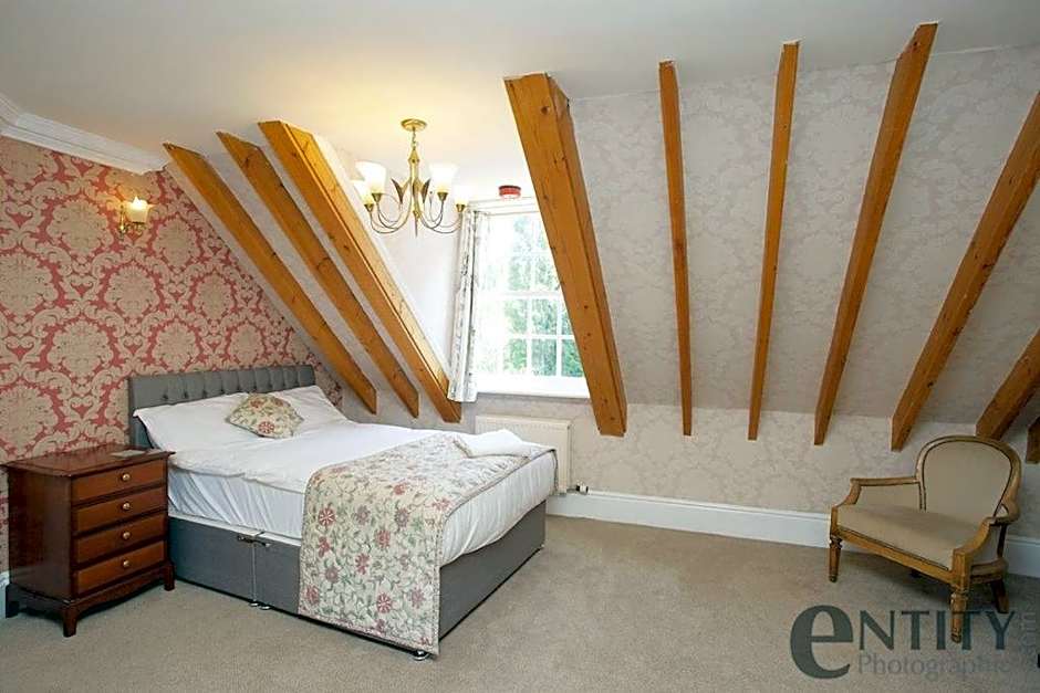 Woodlands Lodge Hotel