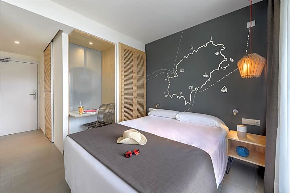 Hotel Playasol Cala Tarida