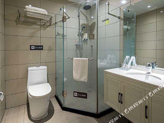 Manning Hotel (Guangzhou  Zhongshan Hospital  Dongshankou Metro Station)