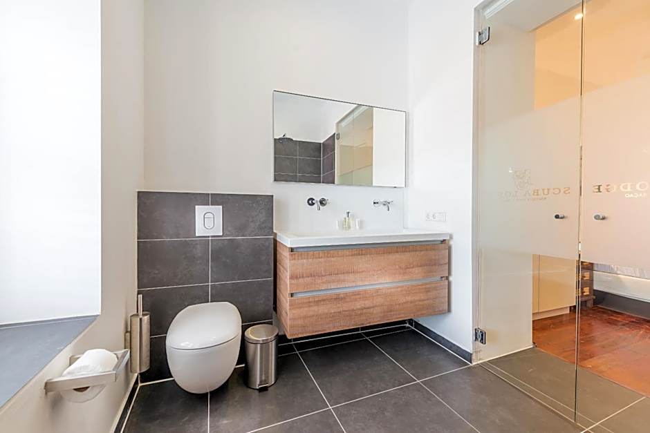 Scuba Lodge & Suites