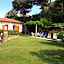 Apartment in villa 2 to 3 persons with large private garden