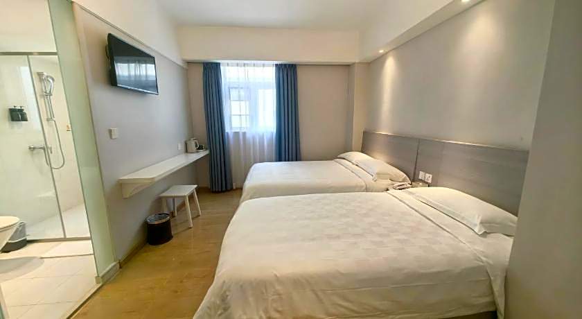 Ole Tai Sam Un Hotel