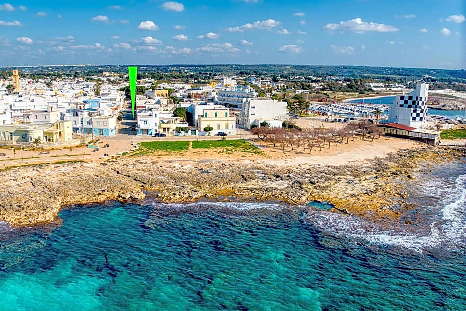 IL Comandante a 100 m dalla spiaggia