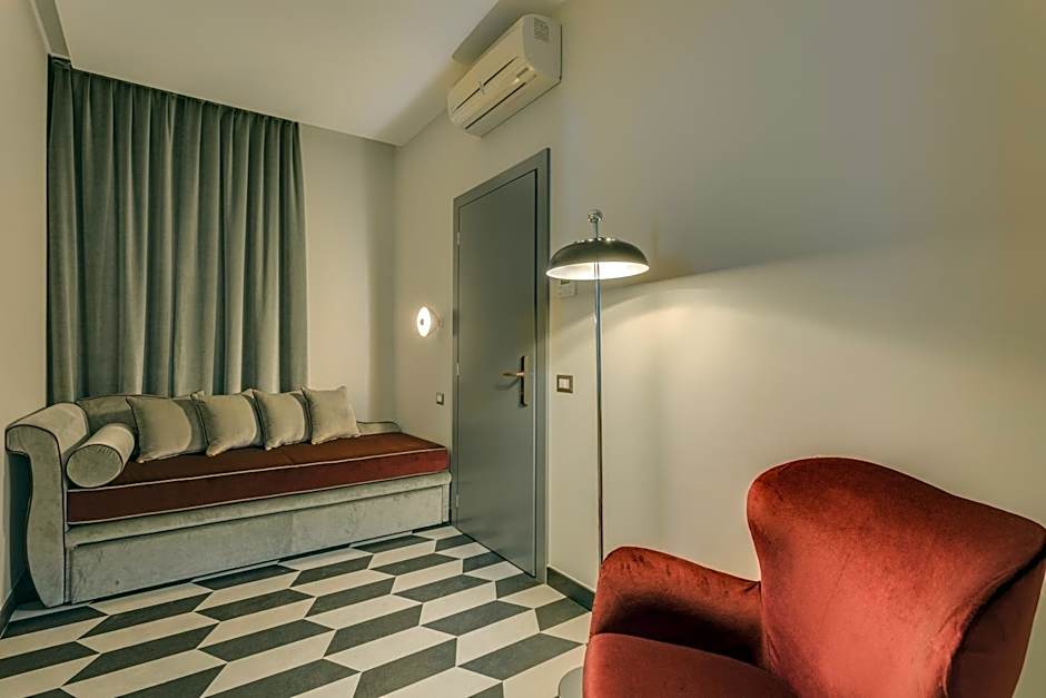Otivm Hotel