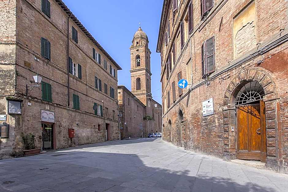 Il Chiostro Del Carmine