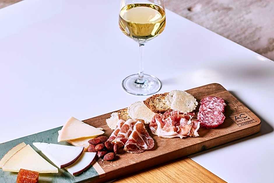 AC Hotel by Marriott Dallas by the Galleria