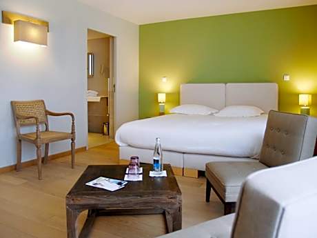 Double Room with Balcony - Garden View