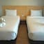 The charlotte smart hotel lopburi