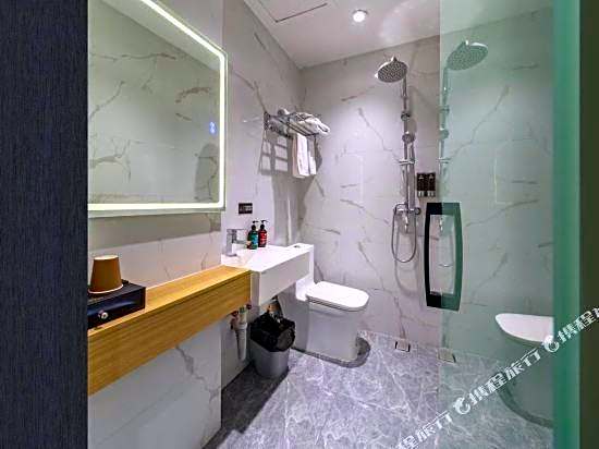 Moli Hotel (Guangzhou Yongqingfang Zhongshan 8th Road Subway Station)