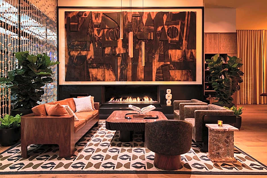 Hollywood Volume, a Tribute Portfolio Hotel